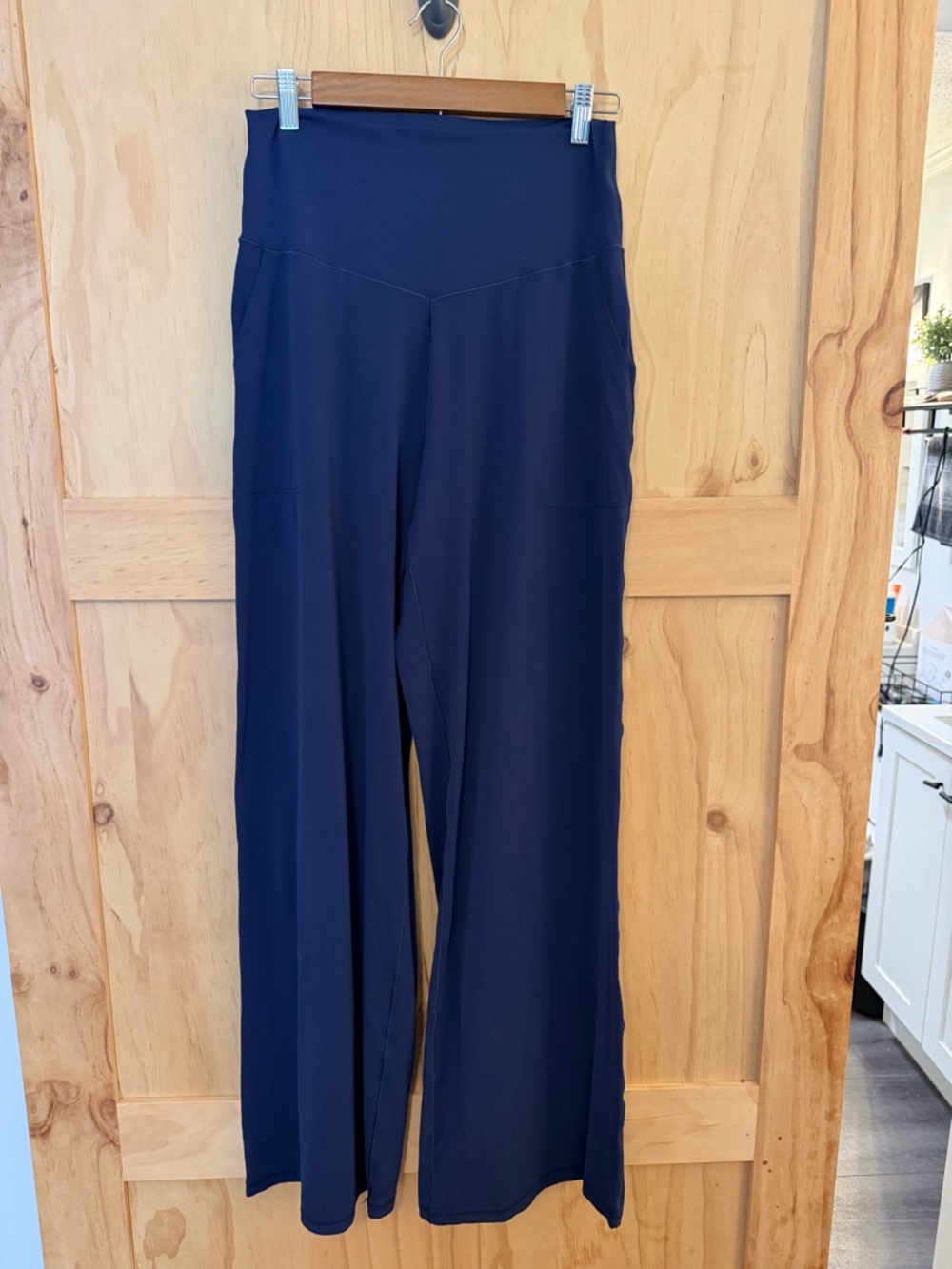 OFFLINE By Aerie Real Me XTRA High
Waisted Trouser Royal Navy Large